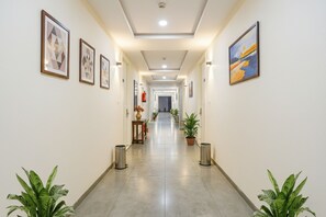 Lobby - Fabhotel Ssr Fern Suites (Hyderabad)