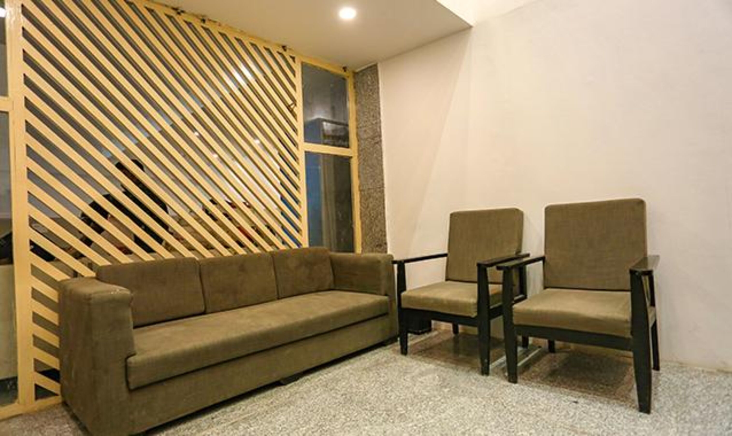Photo - F9 Paschim Vihar by Fabhotel