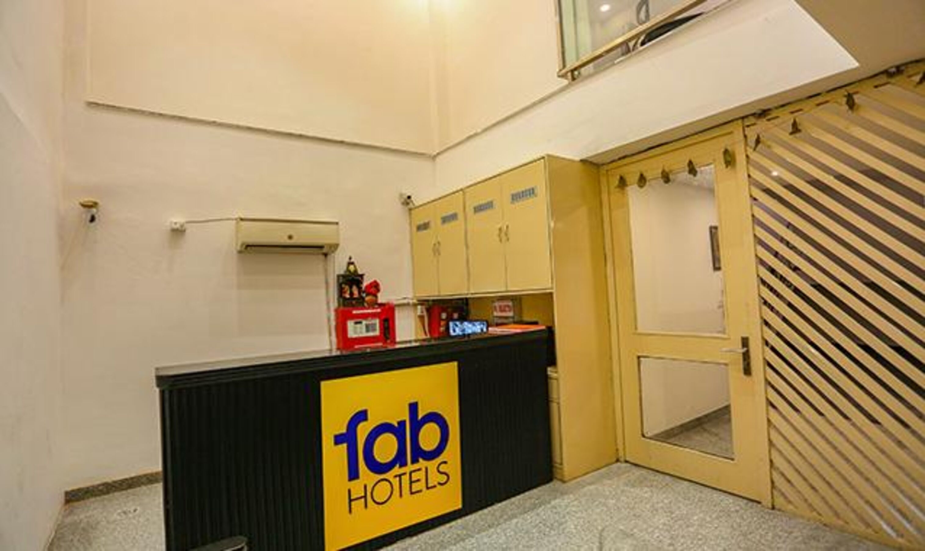 Photo - F9 Paschim Vihar by Fabhotel