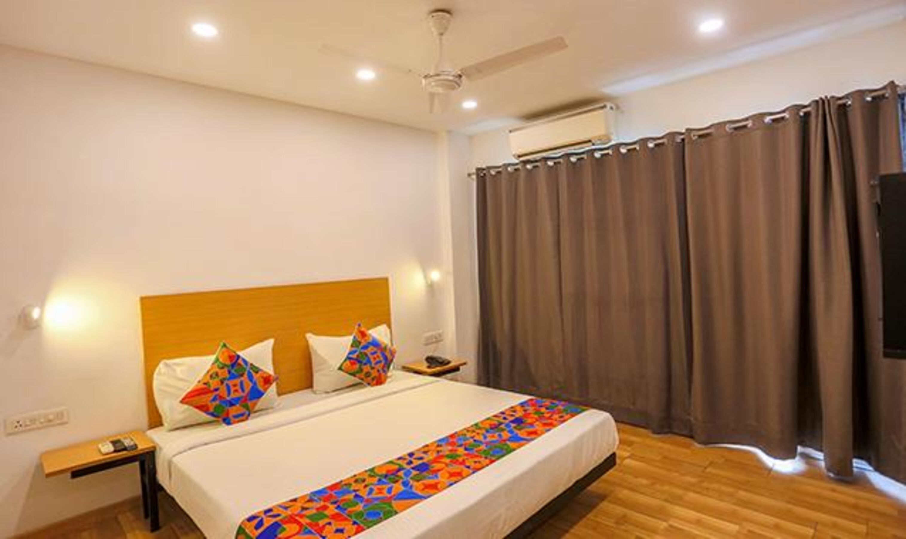FabHotel F9 Paschim Vihar