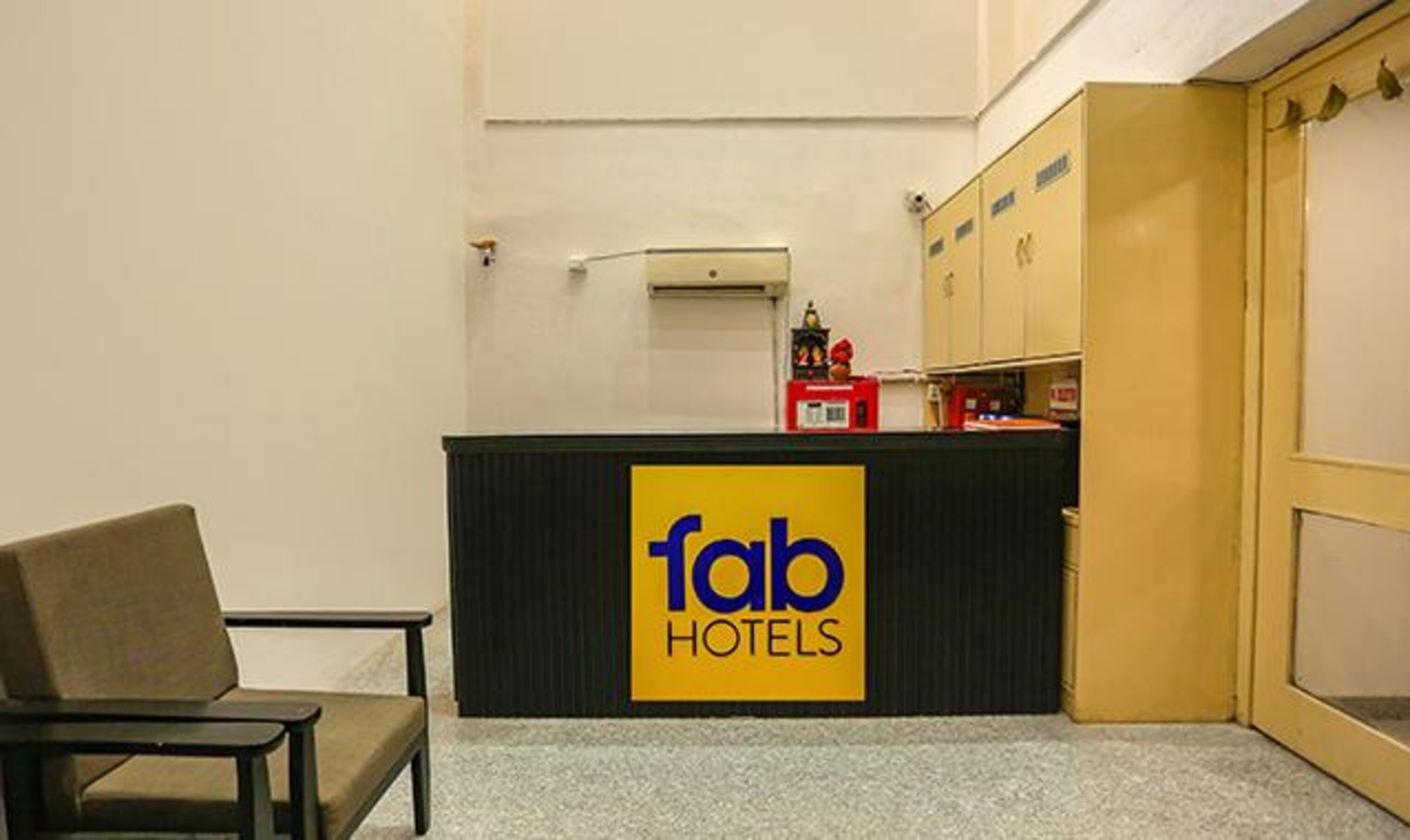 Photo - F9 Paschim Vihar by Fabhotel