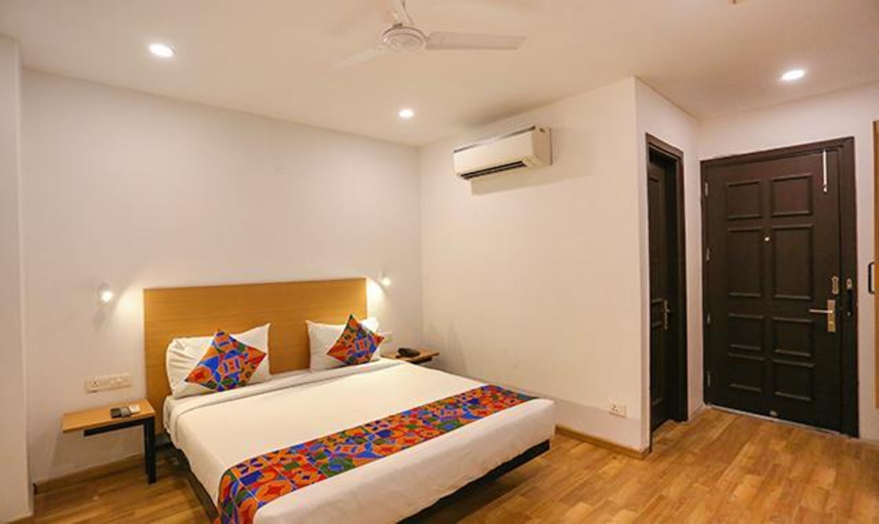 Photo - F9 Paschim Vihar by Fabhotel