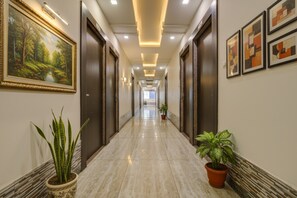 Lobby - Fabhotel Csfc (Bhopal)