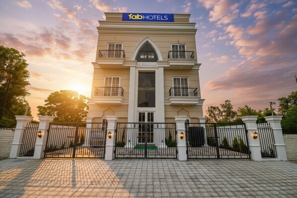Exterior - Fabhotel K9 Villa (Ludhiana)
