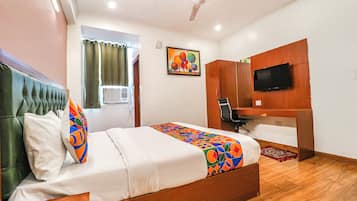 Egyptian cotton sheets, premium bedding, in-room safe, free WiFi