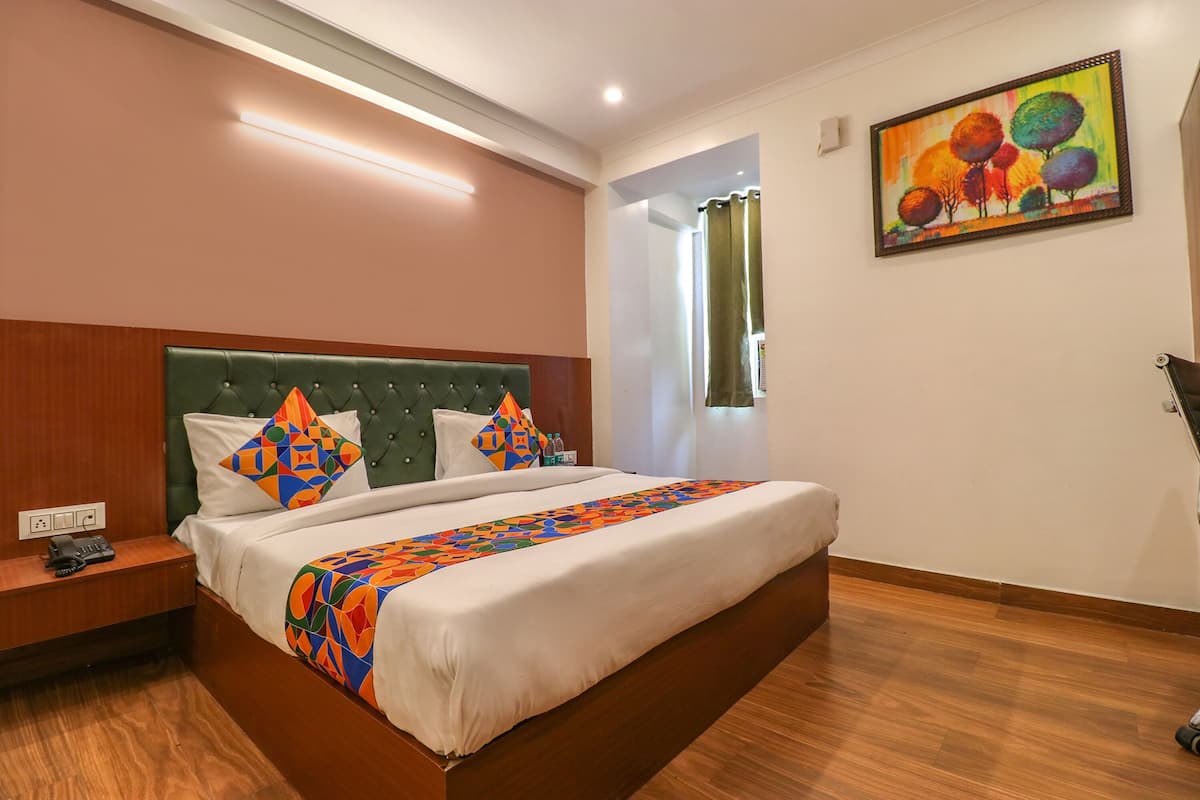 Deluxe Room | Egyptian cotton sheets, premium bedding, in-room safe, free WiFi