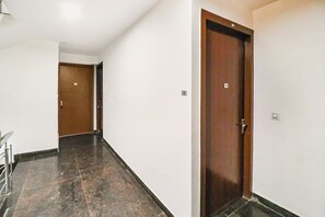 Staircase - Fabhotel Lime Tree (New Delhi)