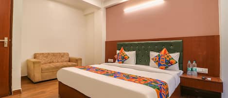 Deluxe Room | Egyptian cotton sheets, premium bedding, in-room safe, free WiFi