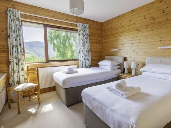 3 bedrooms, free internet