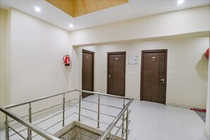 Lobby - Fabexpress Kartikey Inn (Haridwar)