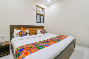 Deluxe Room | Egyptian cotton sheets, premium bedding, in-room safe, desk - Fabexpress Kartikey Inn (Haridwar)