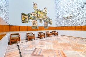 Siddeområde i lobbyen