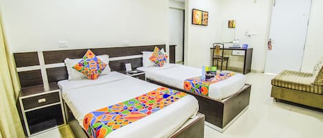 Habitación Premium | Sábanas de algodón egipcio, ropa de cama de alta calidad, caja fuerte