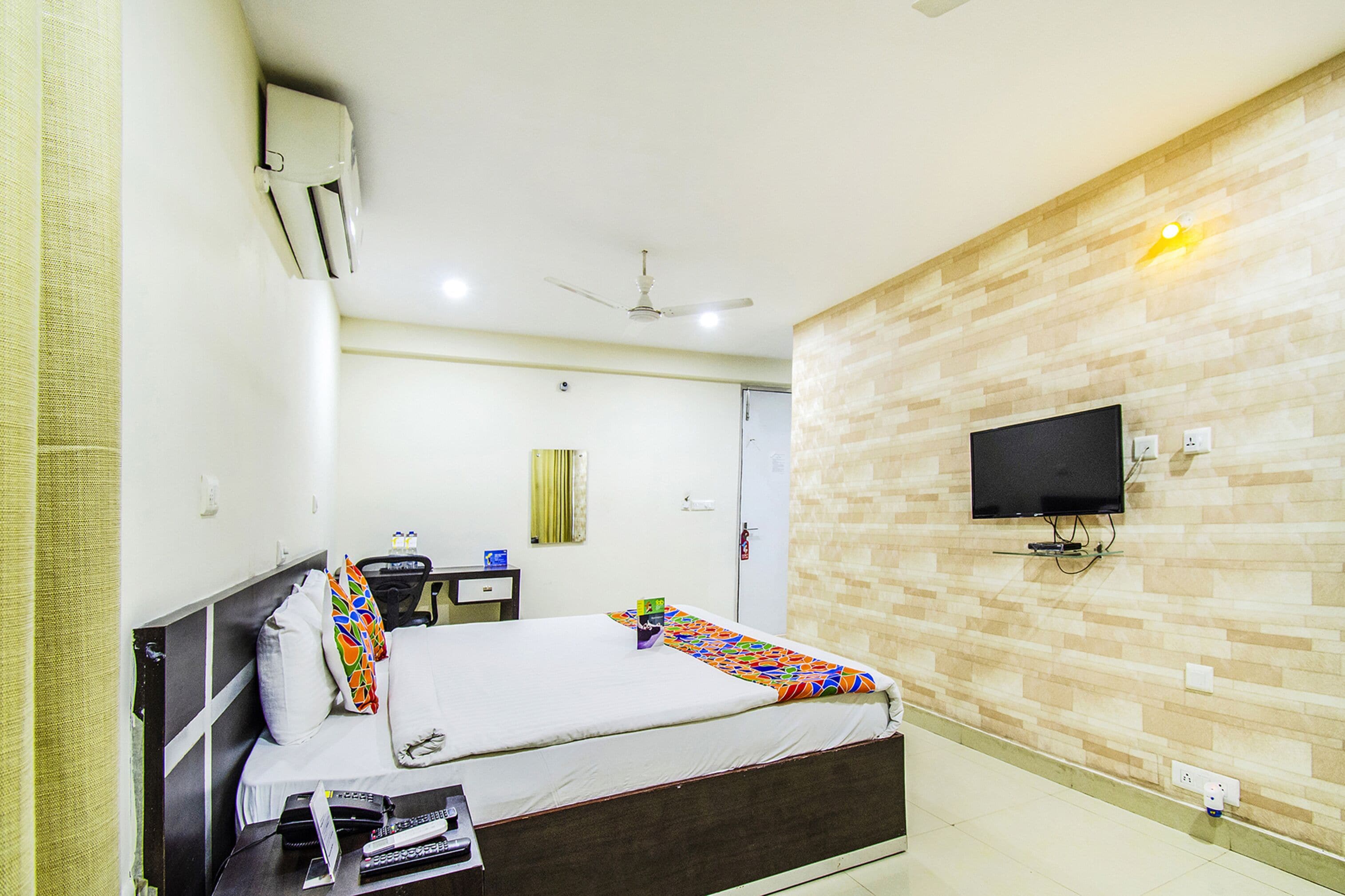 Foto - FabHotel Pride Inn - Nr TCS Deccan Park, Hitech City