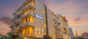 Fabhotel Pride Inn