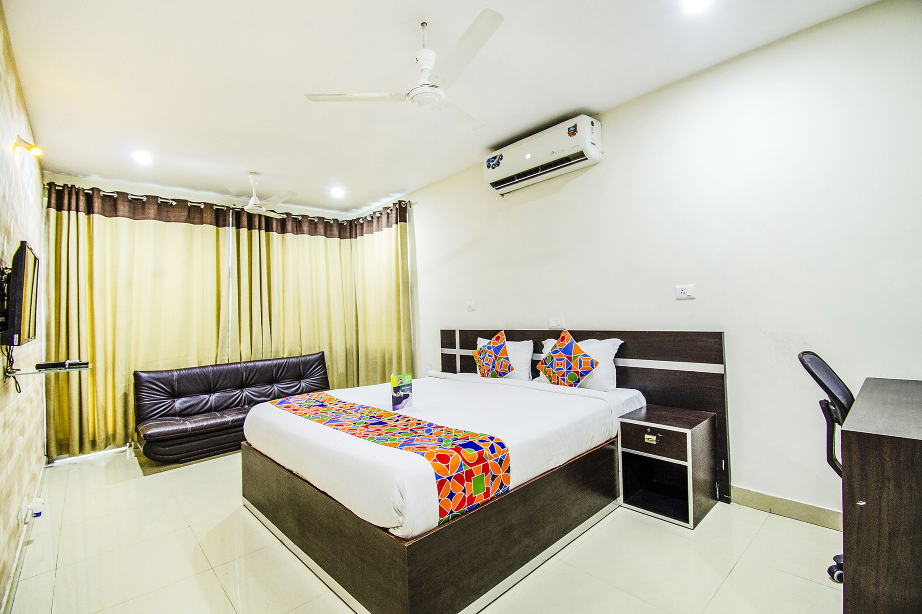Foto - FabHotel Pride Inn - Nr TCS Deccan Park, Hitech City