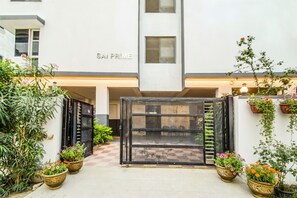 Property entrance - Fabhotel Pride Inn (Hyderabad)