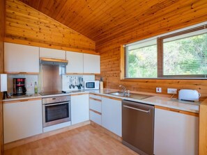 Fridge, oven, dishwasher, toaster