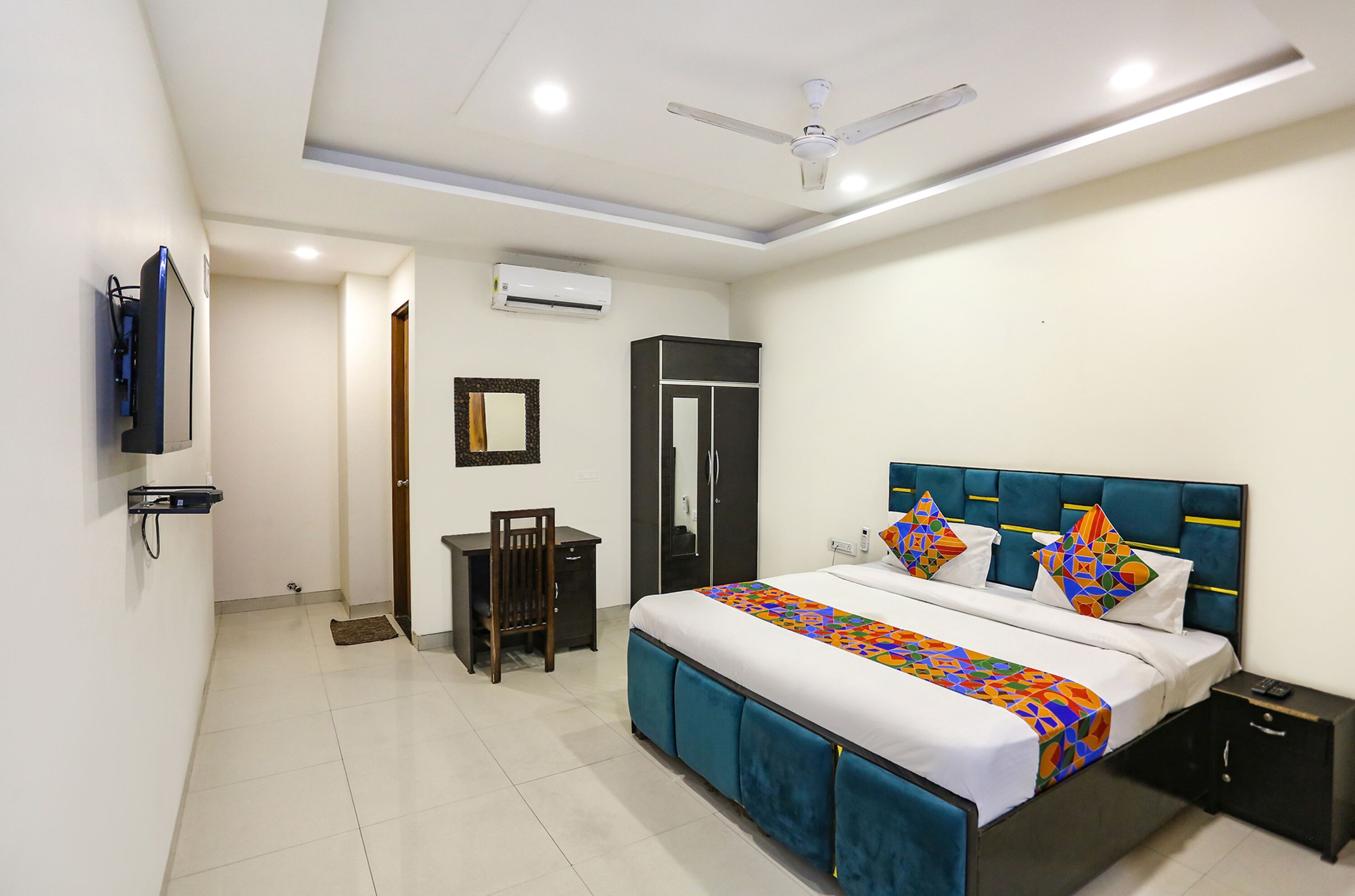 FabHotel Shiv Rachna