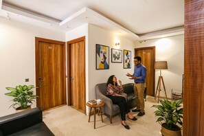 Àrea amb seients del vestíbul