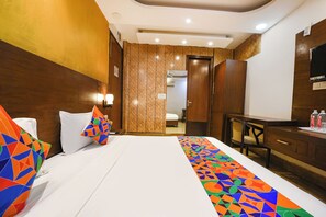 Deluxe Room | Egyptian cotton sheets, premium bedding, in-room safe, desk - FabHotel Under Bridge (New Delhi)
