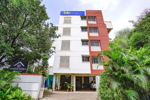 Front of property - Fabhotel Vardhan House Ii (Pune)