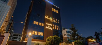 Fabhotel Paradise Inn