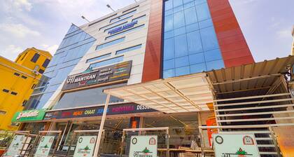 FabHotel Aamantran & Banquet Halls