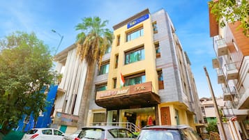 Mặt tiền nơi lưu trú