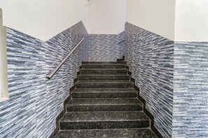 Lobby - Fabhotel Champion Residency (Bengaluru)