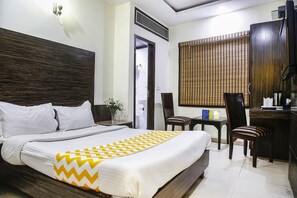 Deluxe Room | Egyptian cotton sheets, premium bedding, in-room safe, desk - FabHotel Station 3 (New Delhi)