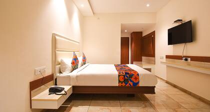 Fabhotel High Rise
