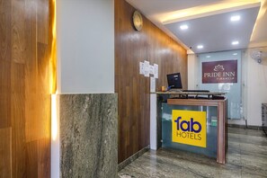 Reception - Fabhotel Pride Inn Financia (Hyderabad)