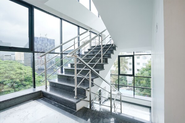 Lobby - Fabhotel Crystal Homes (Pune)