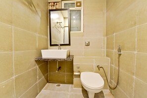 Deluxe-Zimmer | Bettwäsche aus ägyptischer Baumwolle, hochwertige Bettwaren, Zimmersafe
