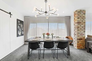 Dining - Airport Oasis | Pool, Heated Spa & Games Room (Rotorua)