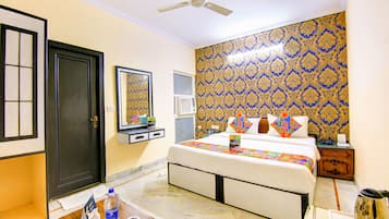 Deluxe Room | Egyptian cotton sheets, premium bedding, soundproofing, free WiFi