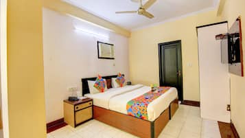 Egyptian cotton sheets, premium bedding, soundproofing, free WiFi