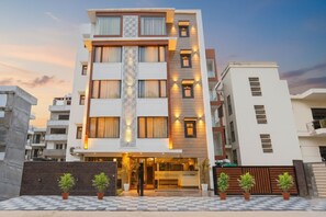 Exterior - Hotel Golf Inn (Gurugram)