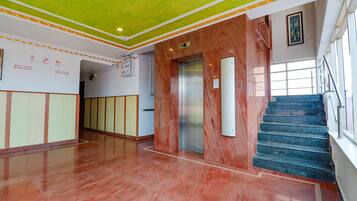 Elevator