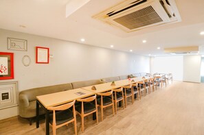 Restaurant - Fabhotel Pantao Stays (Gurugram)