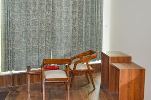 Coin salon dans le hall