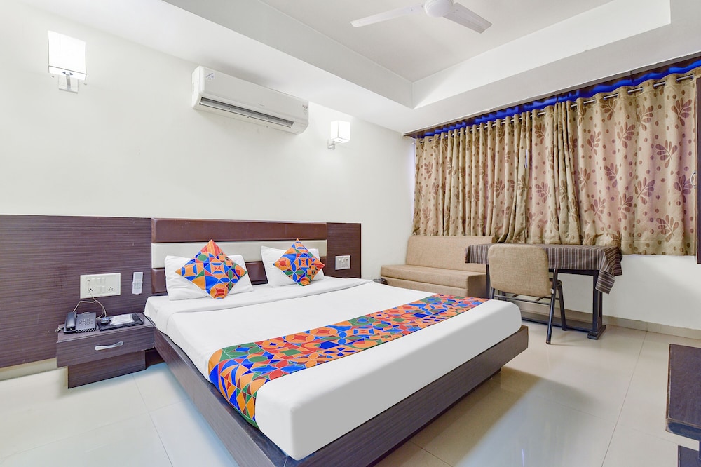Fabhotel Skyland
