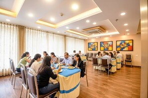 Restaurant - Fabhotel Stay Inn International (Kolkata)