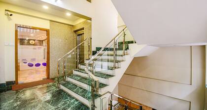 Fabhotel Stay Inn International