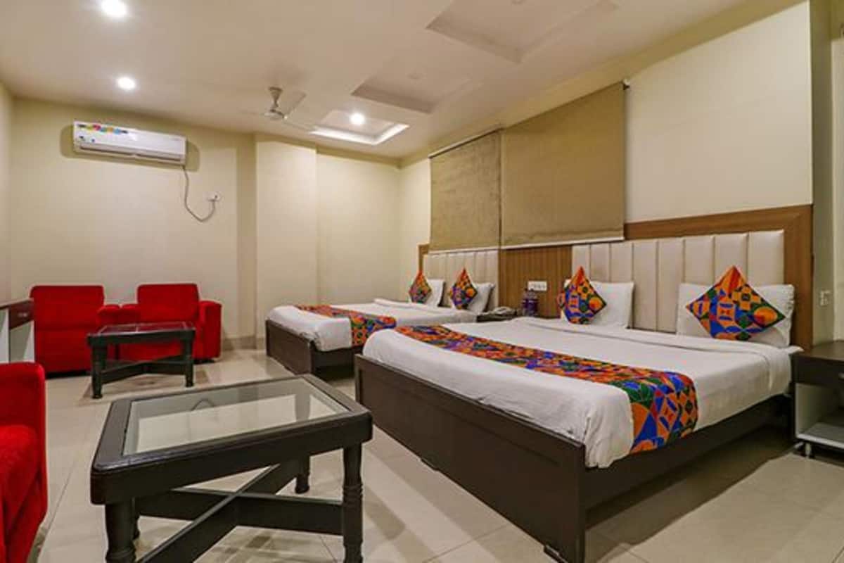 Habitación familiar | Sábanas de algodón egipcio, ropa de cama de alta calidad, caja fuerte