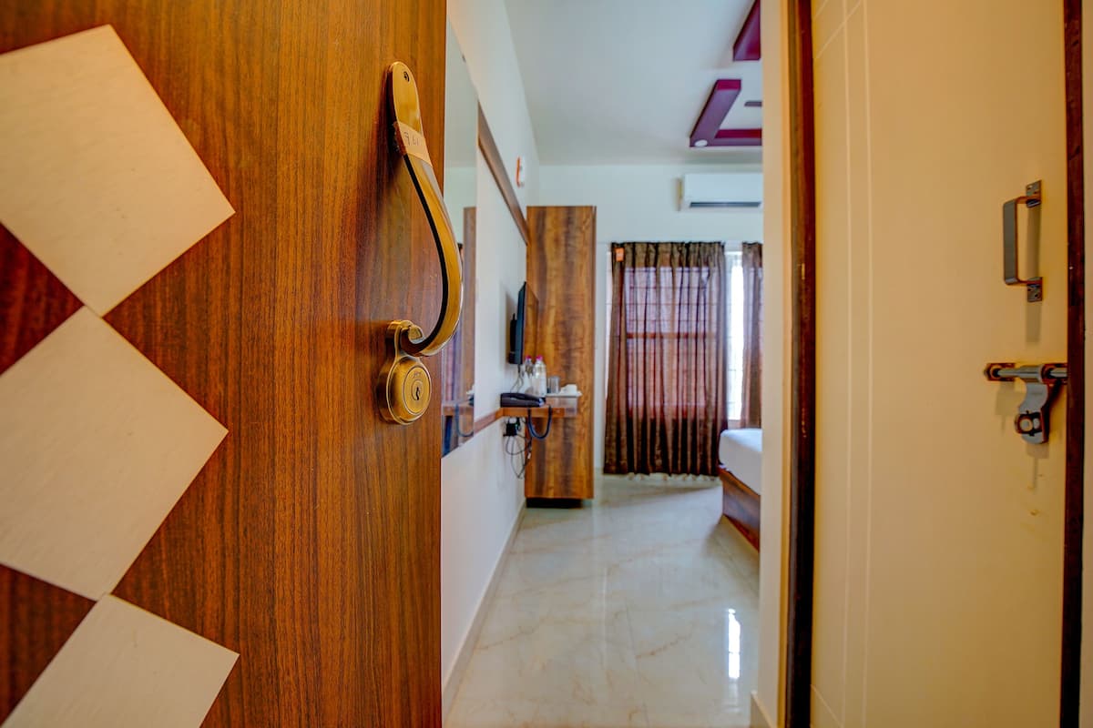 egyptian cotton sheets, premium bedding, in-room safe, free wifi