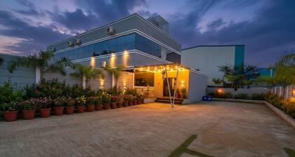 FabHotel Tiru Residency