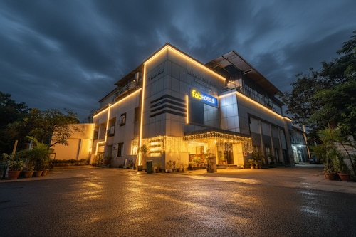 Fabhotel Prime The Thane Club