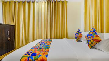 Egyptian cotton sheets, premium bedding, free WiFi, bed sheets